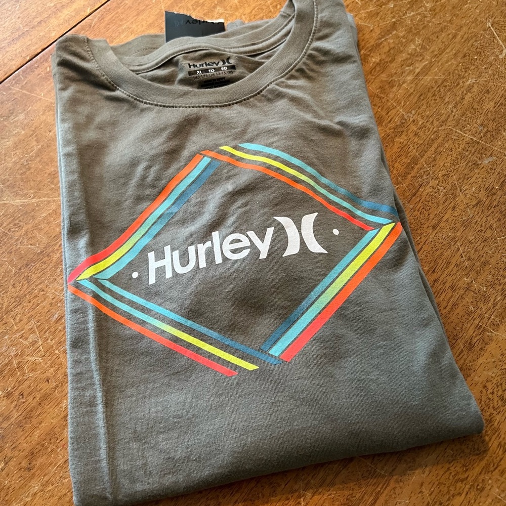 Boys XL long sleeved Hurley t-shirt NWT